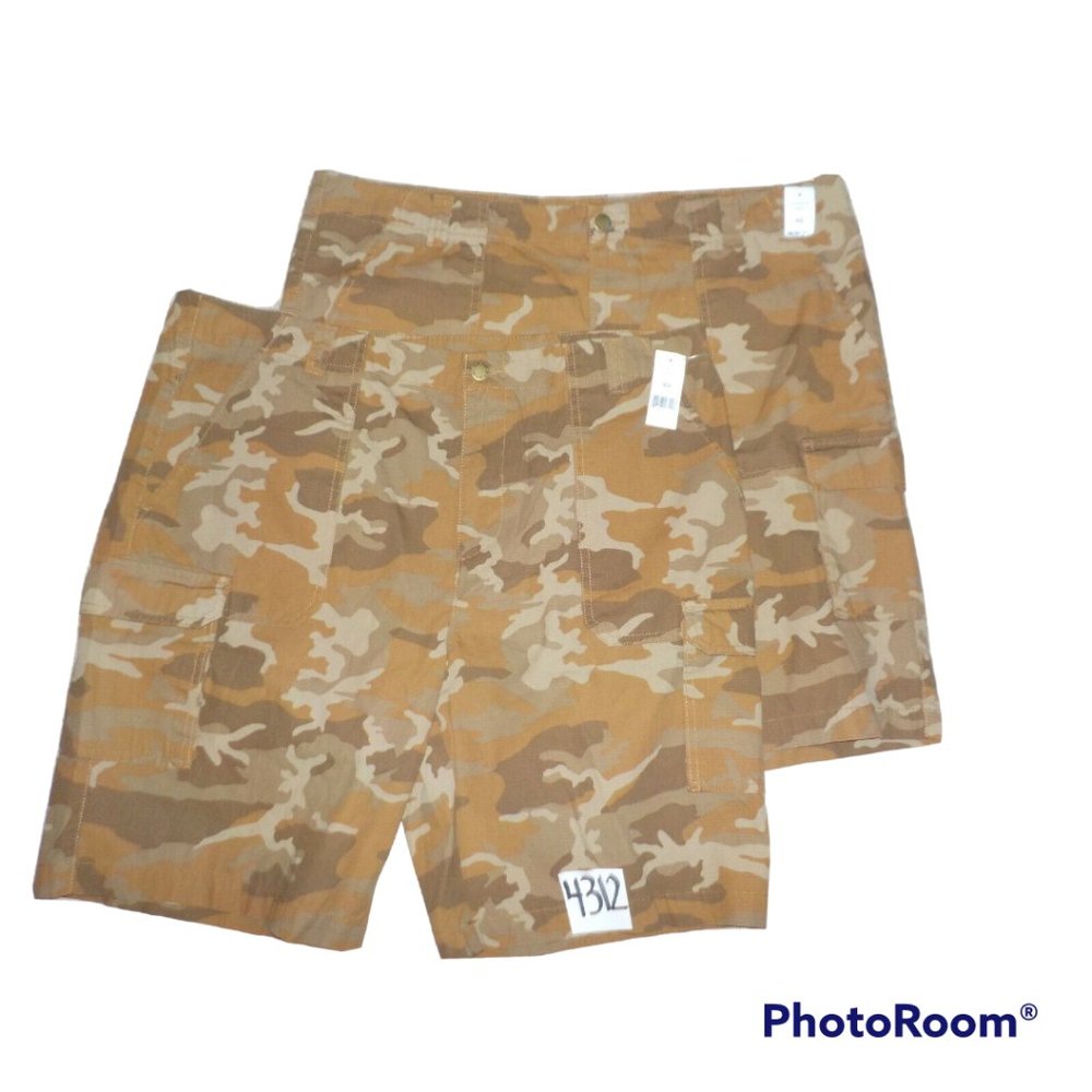 NEW Lot of 2 Dip Camouflage Cargo Shorts